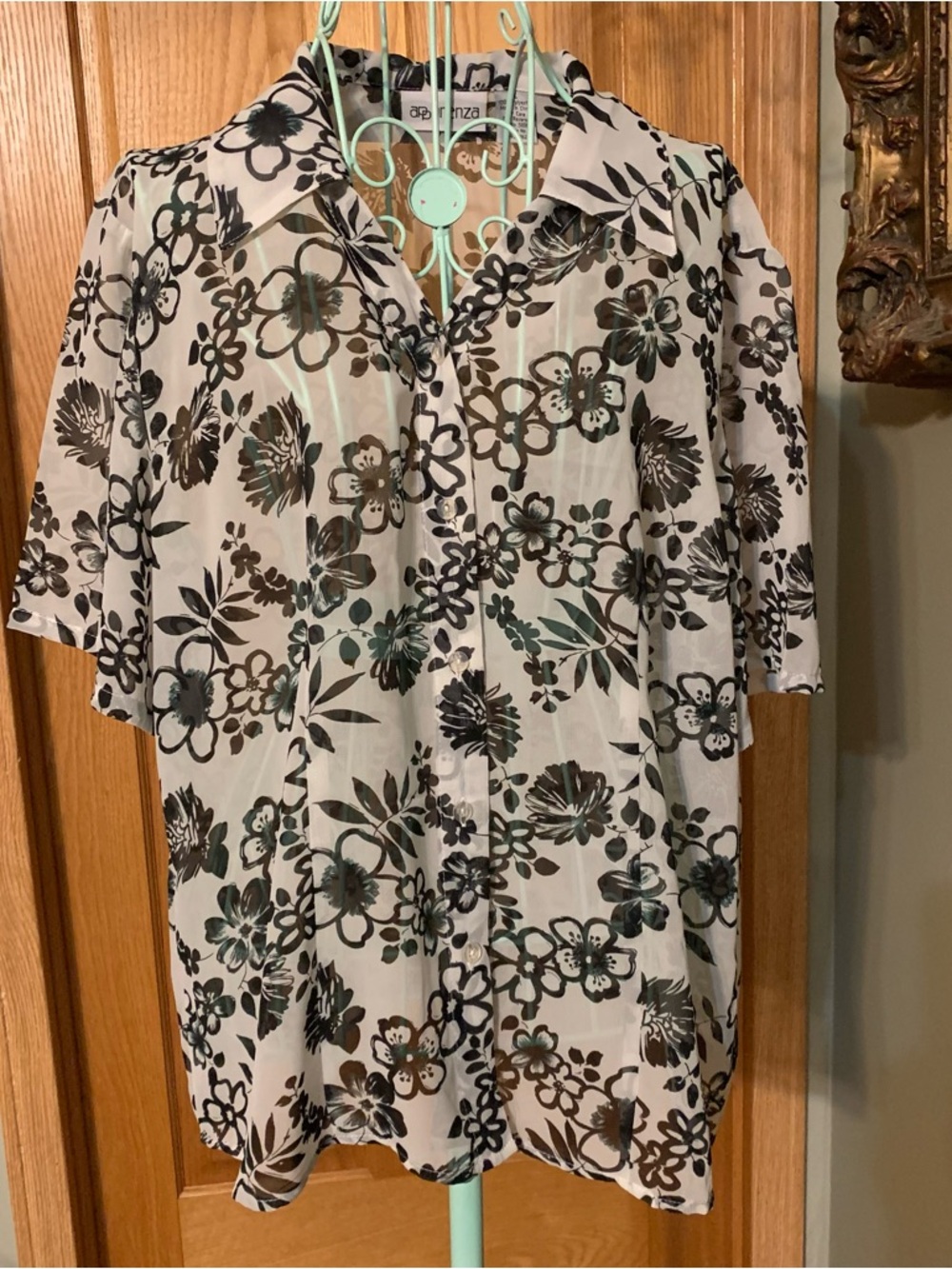 Apparenza Sheer Floral Blouse Large Black and White Short Sleeve Button